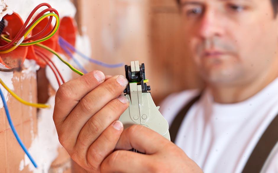 cherche électricien pas cher Fontenay-Trésigny